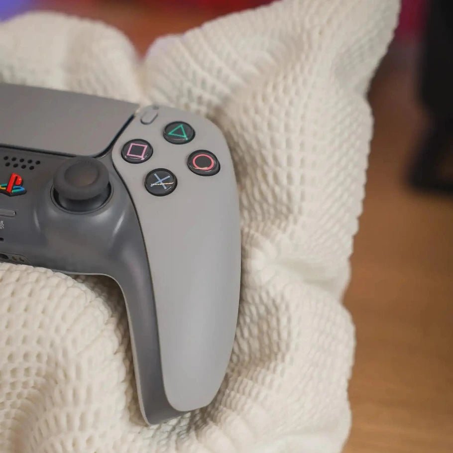 floating cloud ps5 controller holder - fictioo