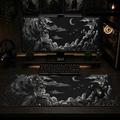 Night Predator Deskmat - Fictioo